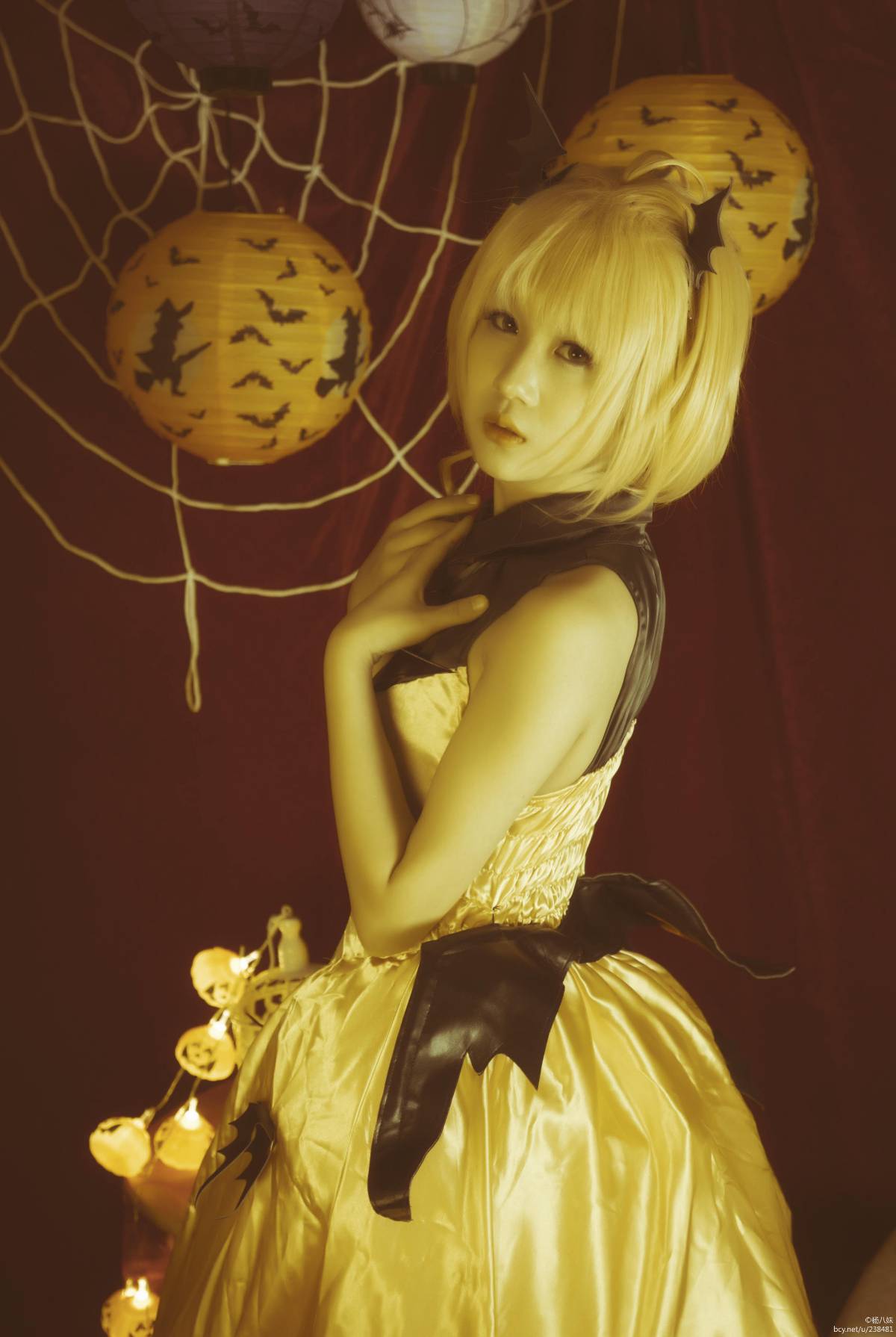"Cánh · Thời gian" Halloween của Sakura!
