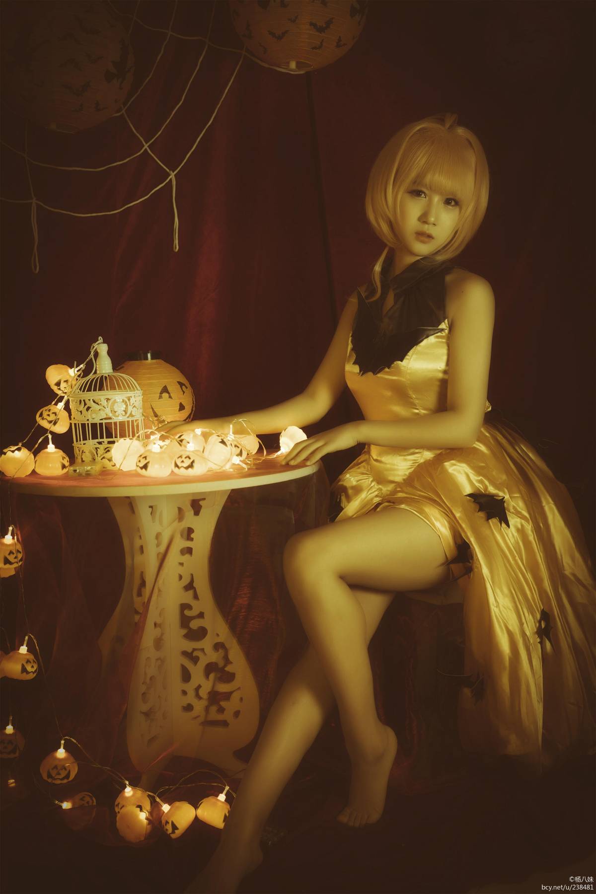 "Cánh · Thời gian" Halloween của Sakura!