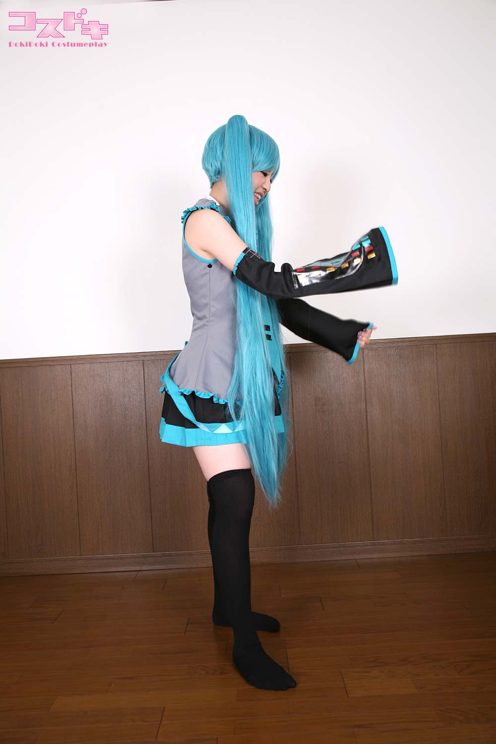[Cosdoki] Vocloid - Hatsune Miku Cosplay của Asuka Honoka