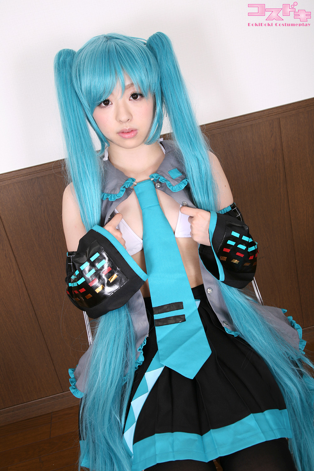 [Cosdoki] Vocloid - Hatsune Miku Cosplay của Asuka Honoka