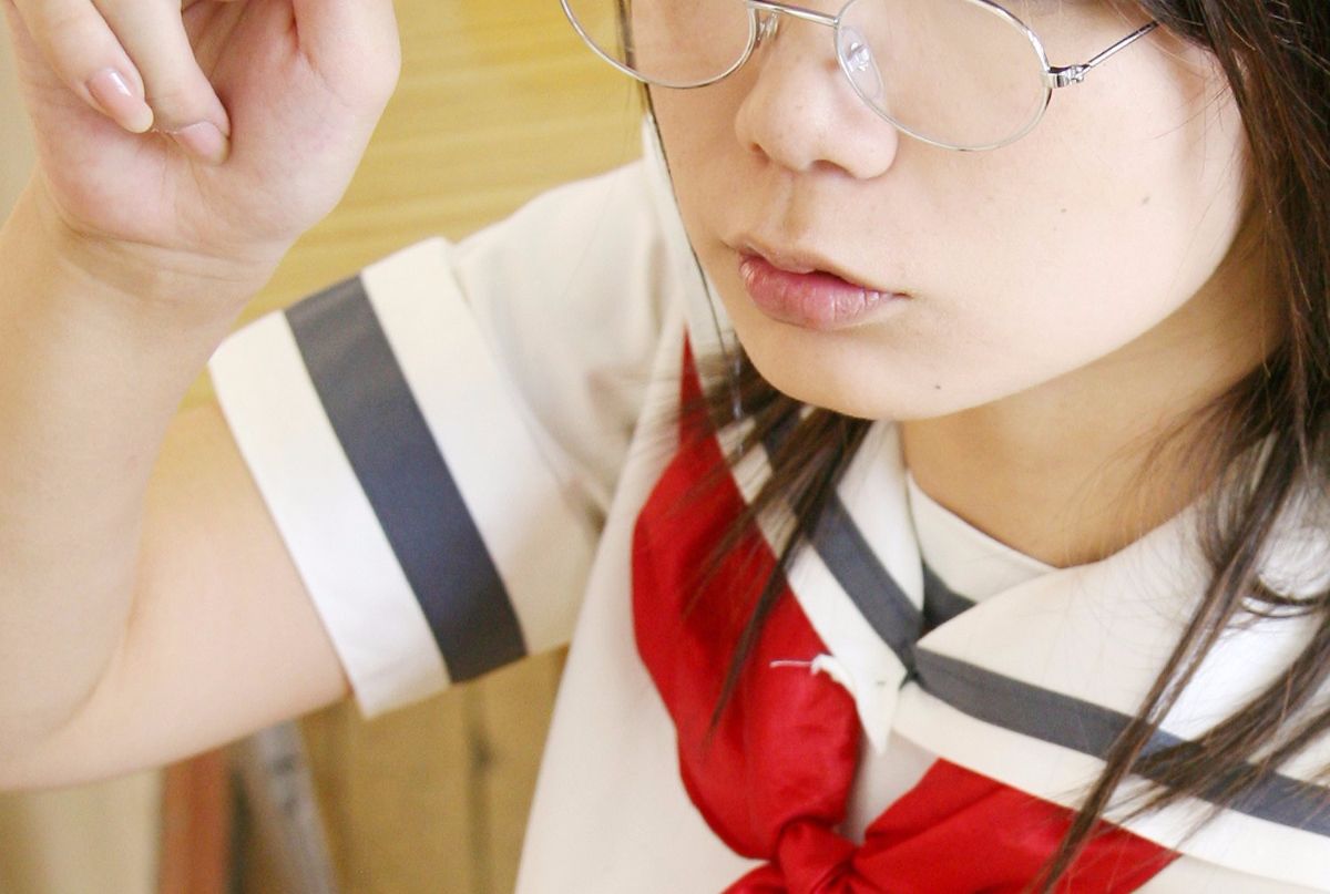 [Sôcôla thô] Các cô gái có kính