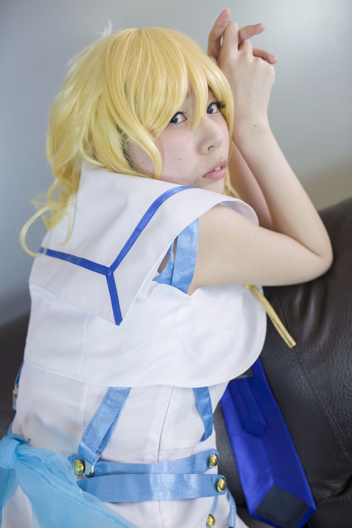 Quan hệ tình dục thô với một lớp thần tượng trường học trong một buổi chụp ảnh cá nhân!