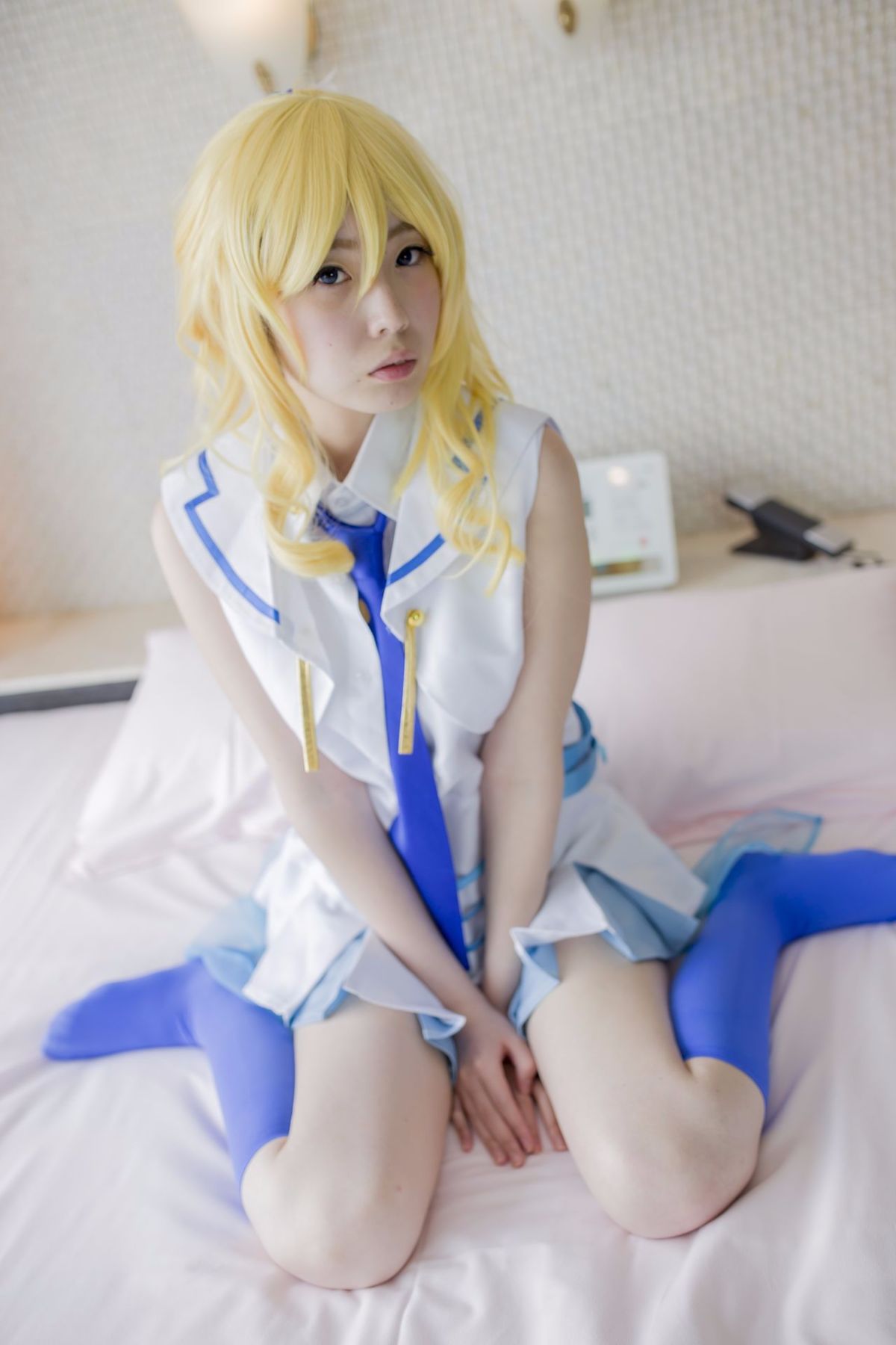 Quan hệ tình dục thô với một lớp thần tượng trường học trong một buổi chụp ảnh cá nhân!