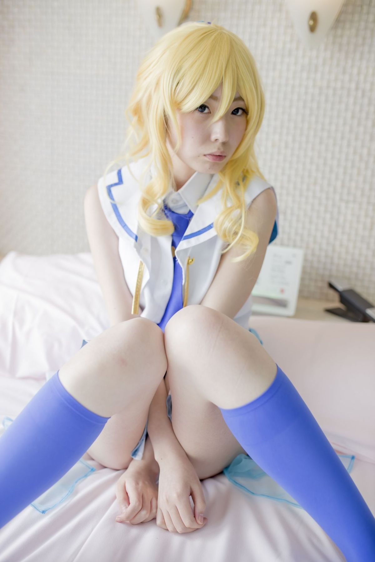 Quan hệ tình dục thô với một lớp thần tượng trường học trong một buổi chụp ảnh cá nhân!