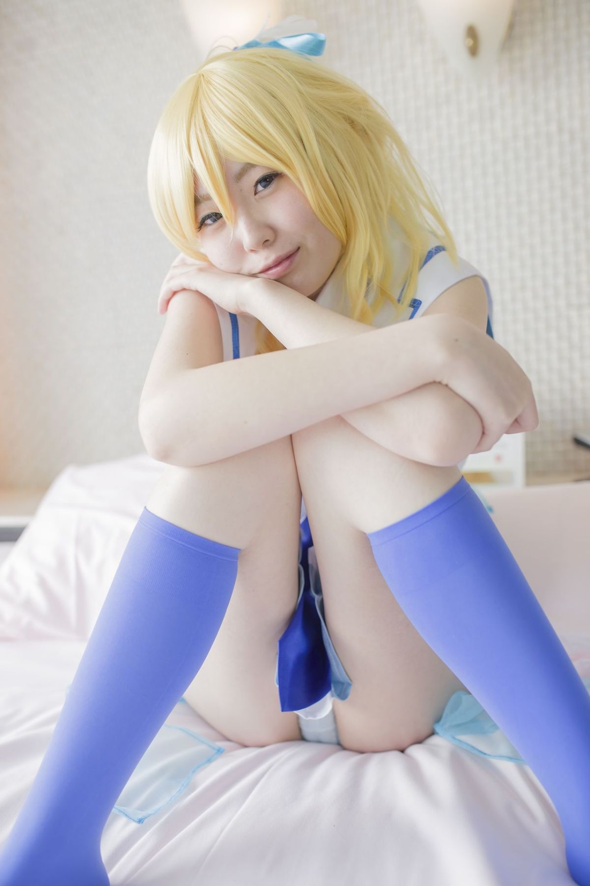 Quan hệ tình dục thô với một lớp thần tượng trường học trong một buổi chụp ảnh cá nhân!