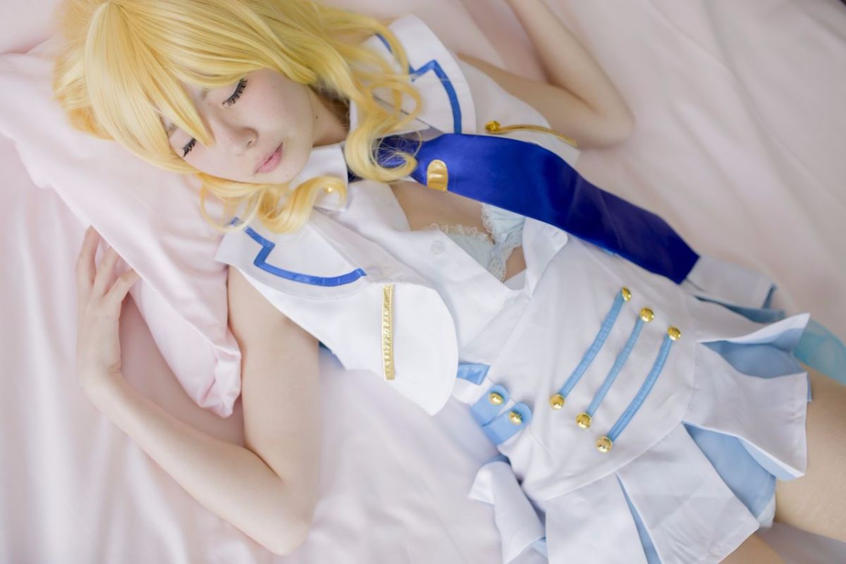 Quan hệ tình dục thô với một lớp thần tượng trường học trong một buổi chụp ảnh cá nhân!