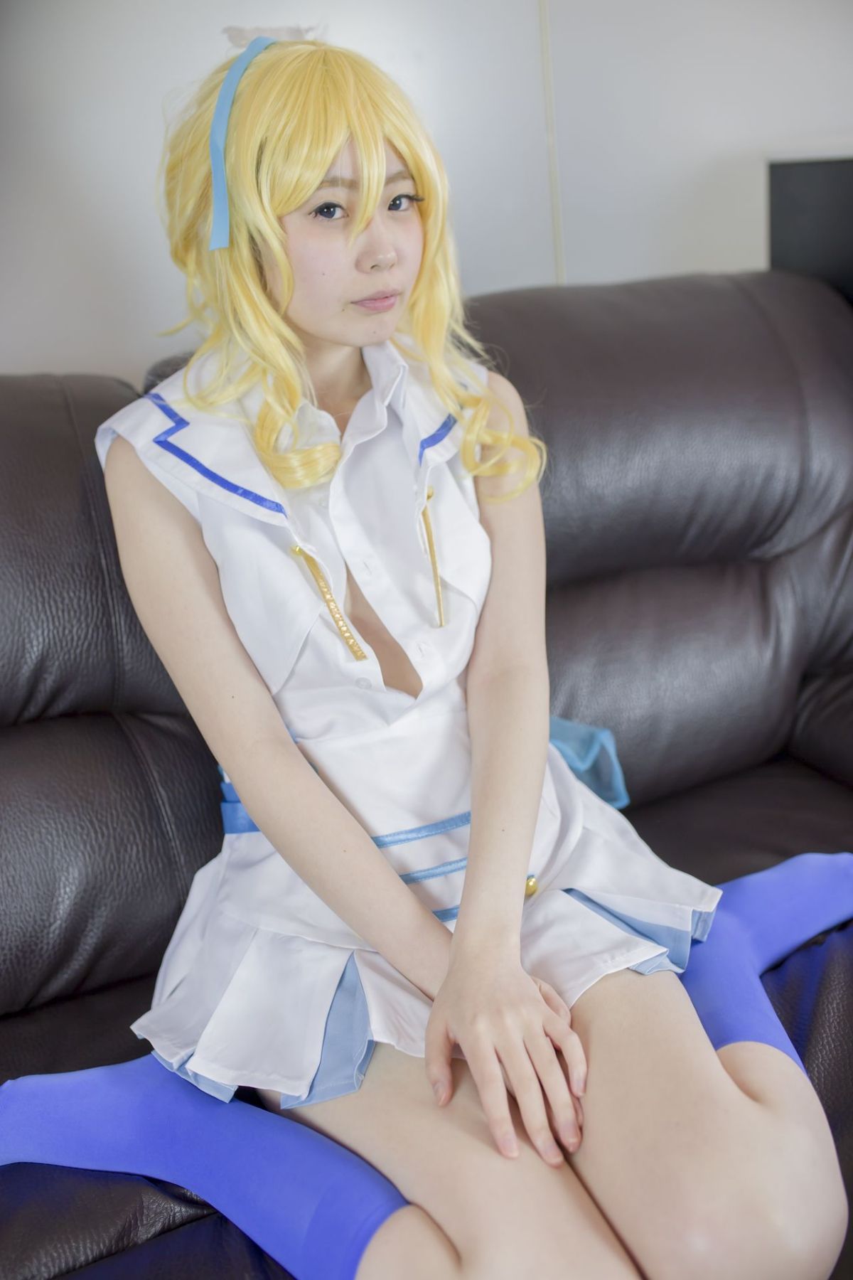 Quan hệ tình dục thô với một lớp thần tượng trường học trong một buổi chụp ảnh cá nhân!