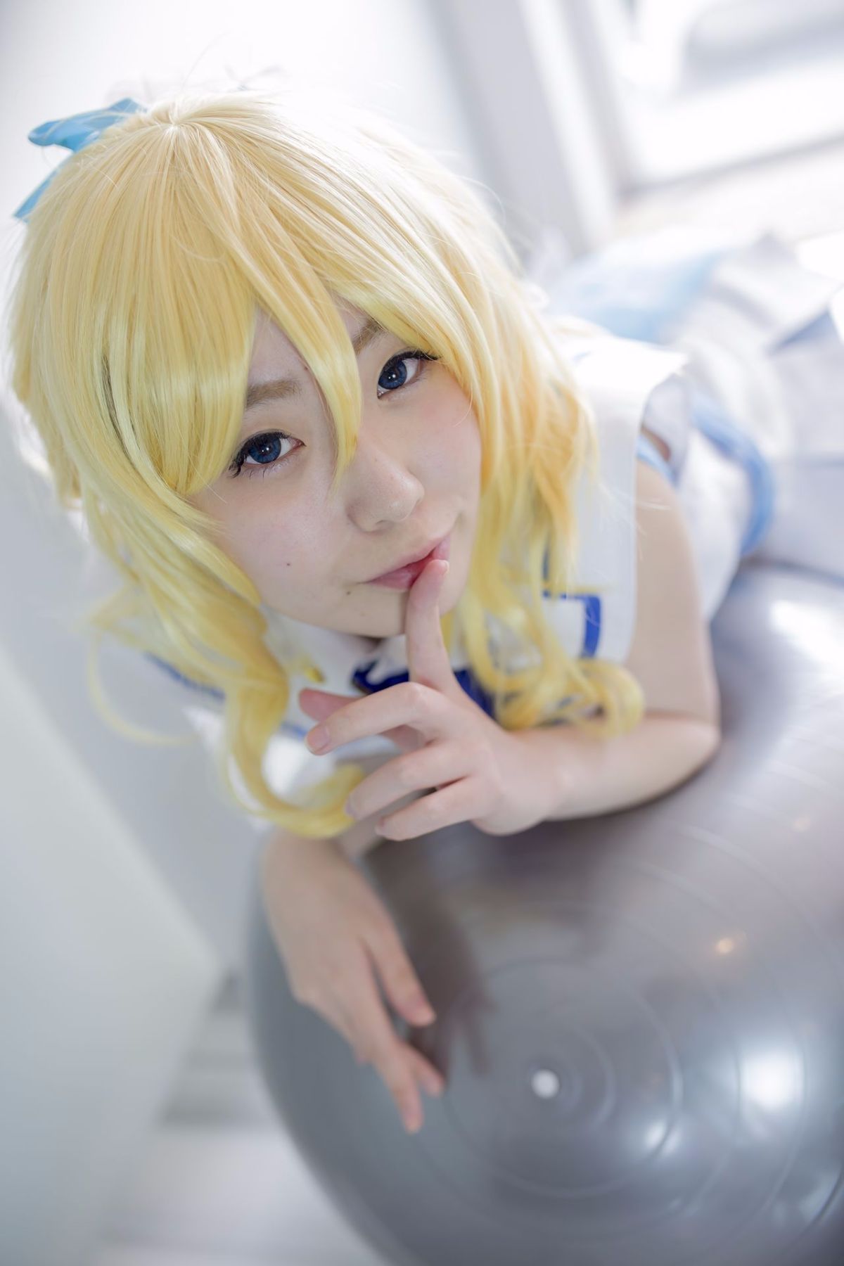 Quan hệ tình dục thô với một lớp thần tượng trường học trong một buổi chụp ảnh cá nhân!