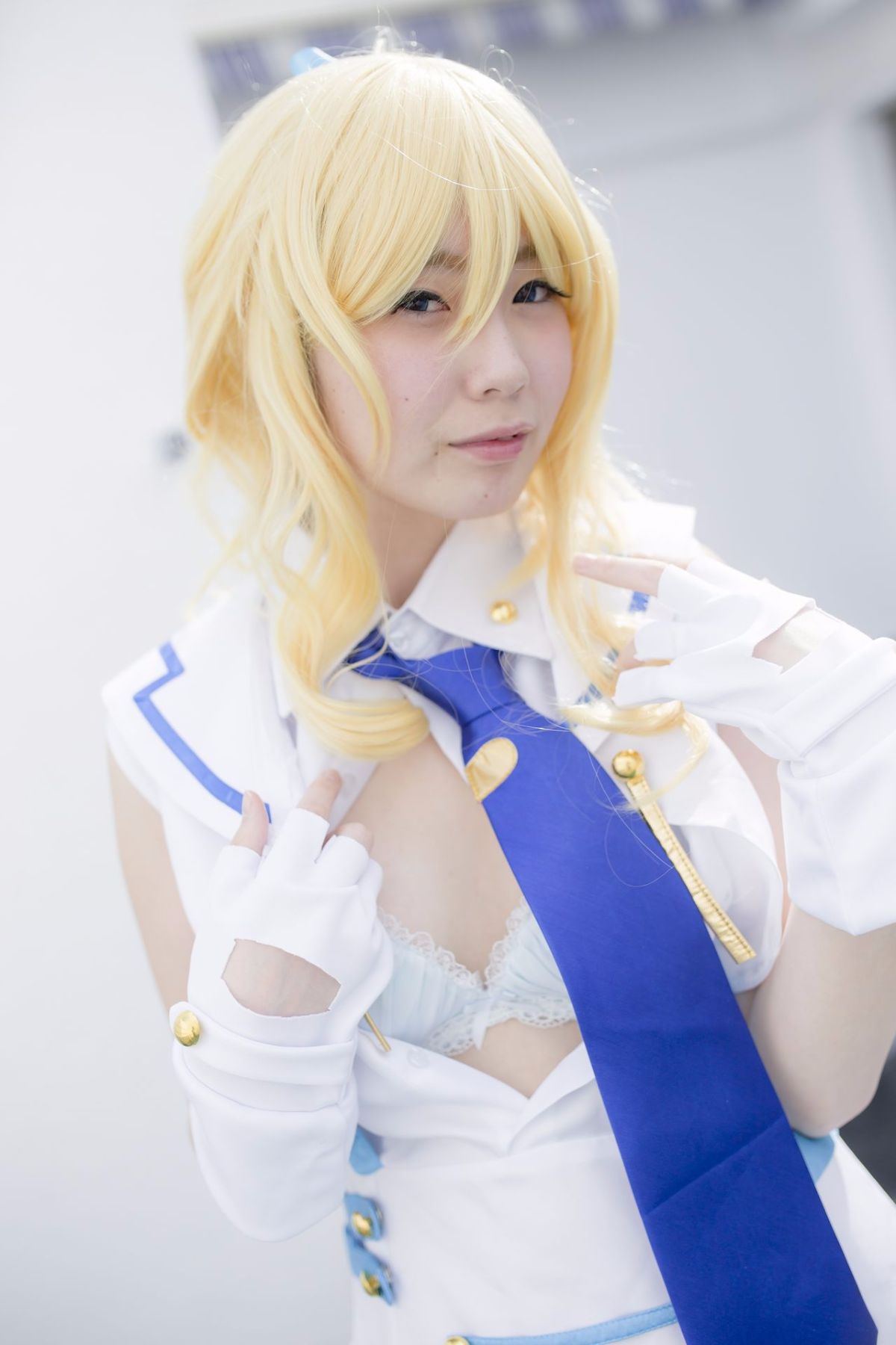 Quan hệ tình dục thô với một lớp thần tượng trường học trong một buổi chụp ảnh cá nhân!