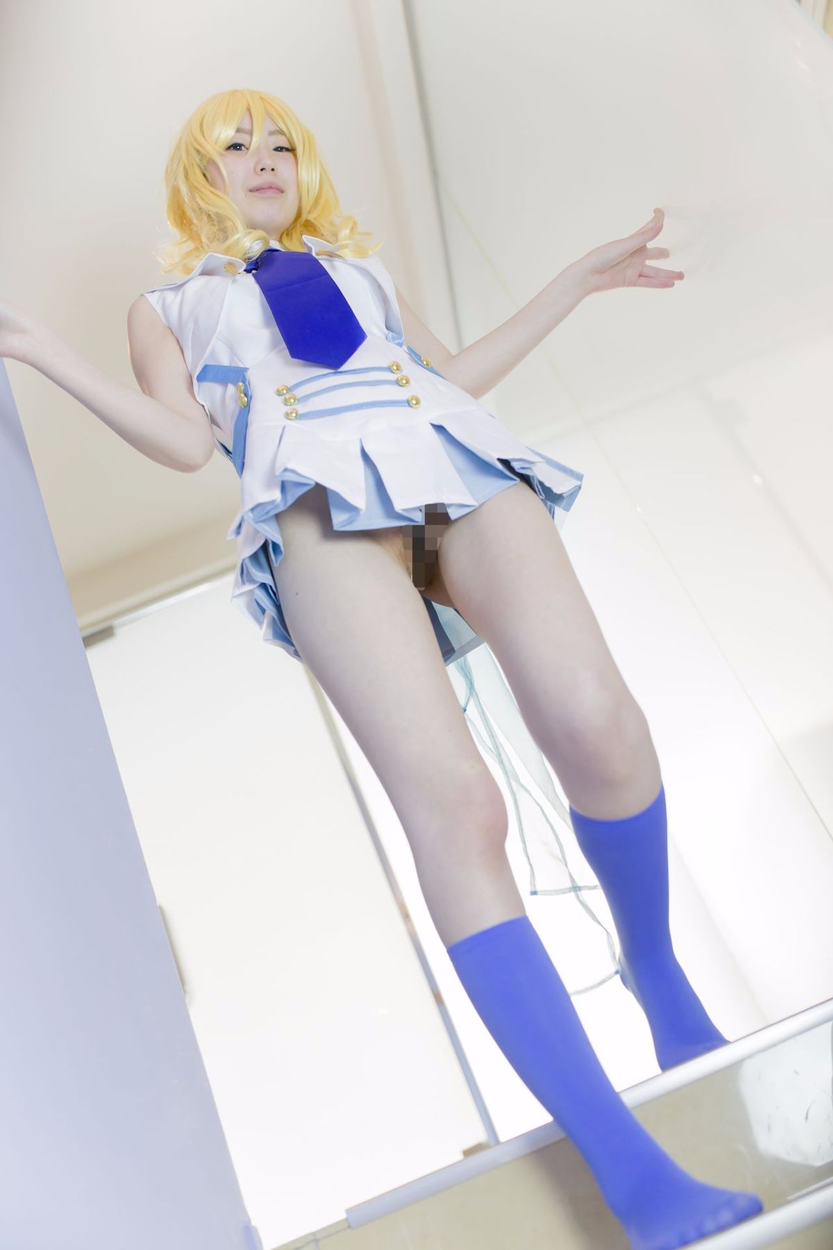 Quan hệ tình dục thô với một lớp thần tượng trường học trong một buổi chụp ảnh cá nhân!