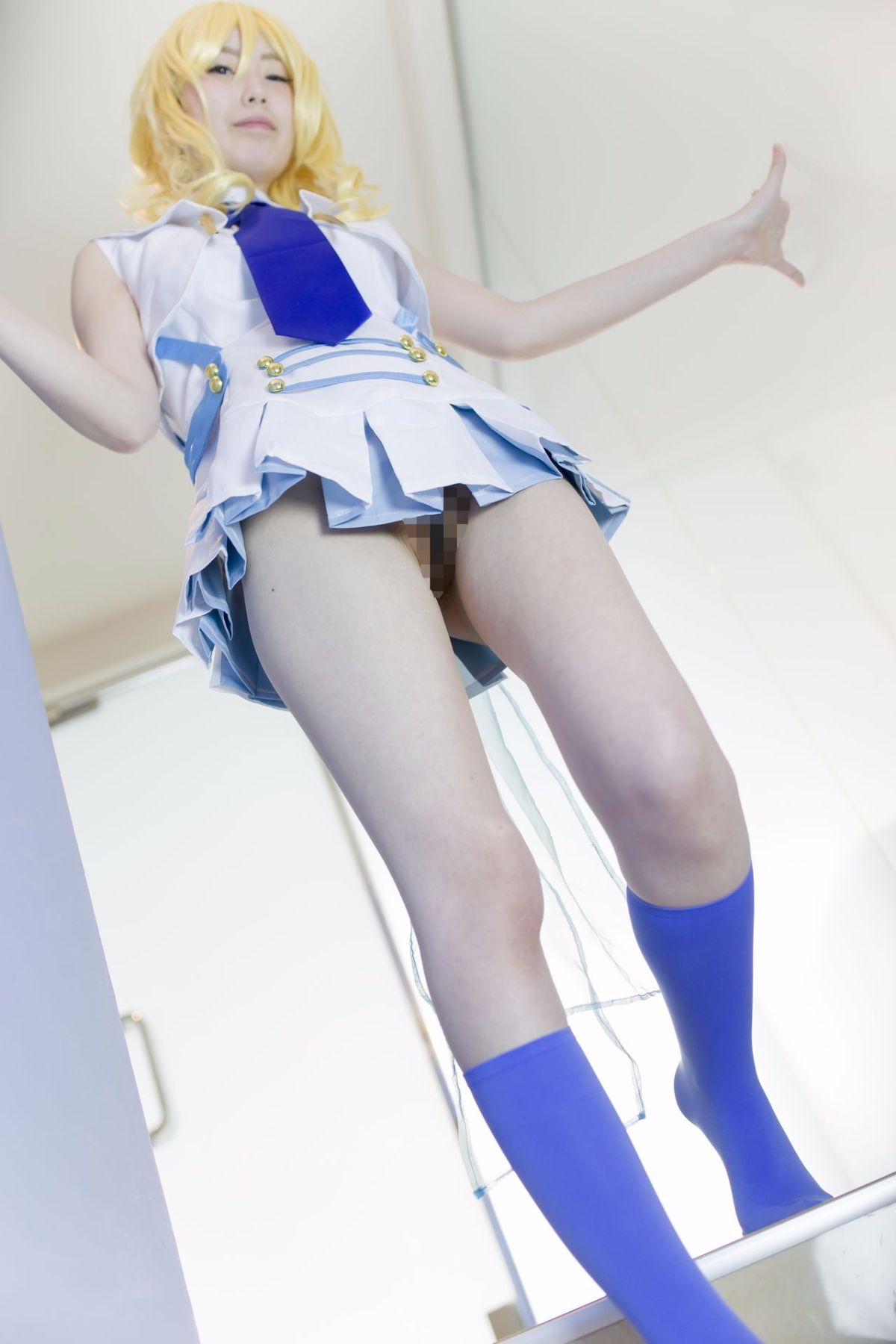 Quan hệ tình dục thô với một lớp thần tượng trường học trong một buổi chụp ảnh cá nhân!