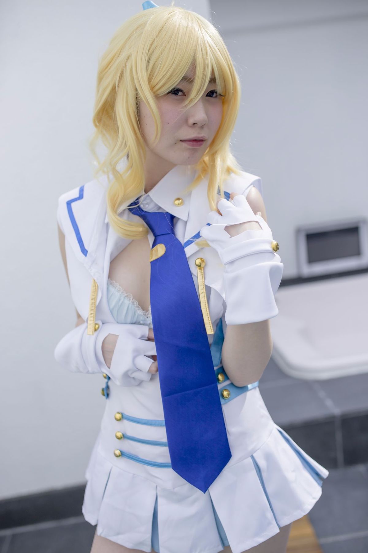 Quan hệ tình dục thô với một lớp thần tượng trường học trong một buổi chụp ảnh cá nhân!