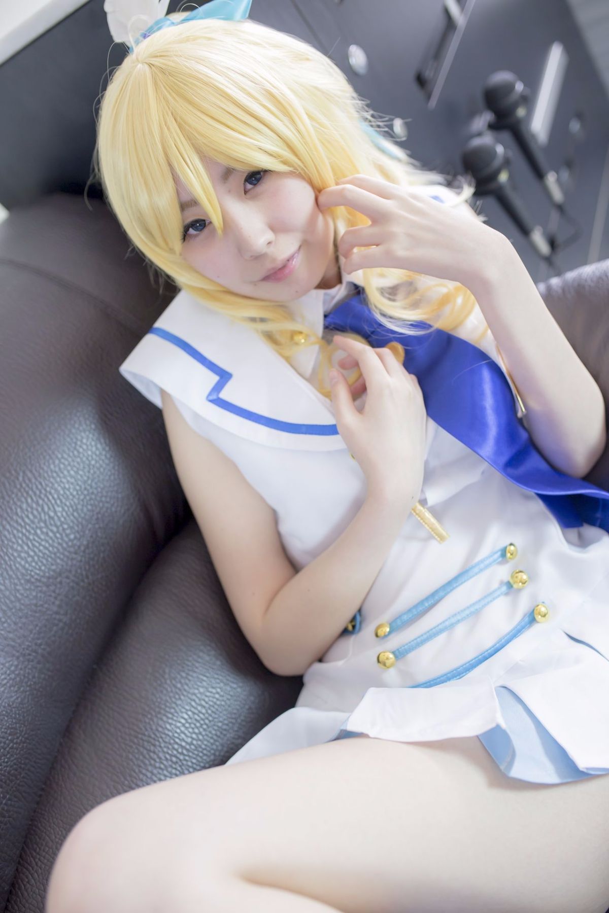 Quan hệ tình dục thô với một lớp thần tượng trường học trong một buổi chụp ảnh cá nhân!