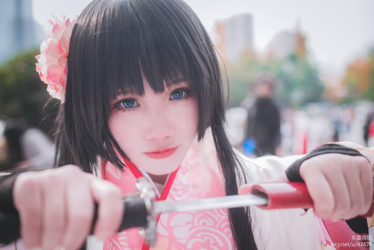 "Lệnh Fategrand" Hai nghi lễ đầy đám cưới của Chị bị hỏng c o s p l a y