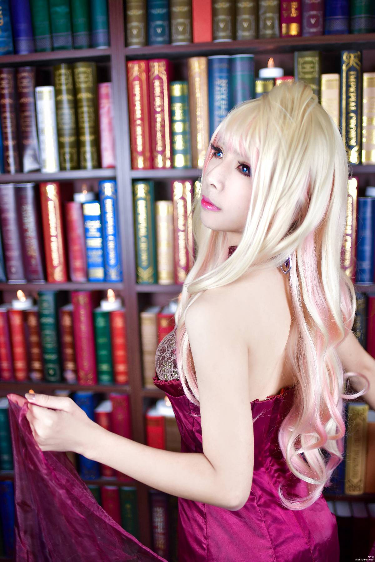 "Pháo đài Shirman f" Shirley Lu Diamond Crack Red Edition C O S P L A Y