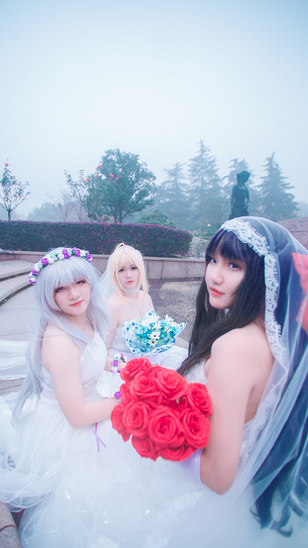 Sinh nhật "số phận ở lại" sinh nhật của nhóm đám cưới ba người C o s p l a y