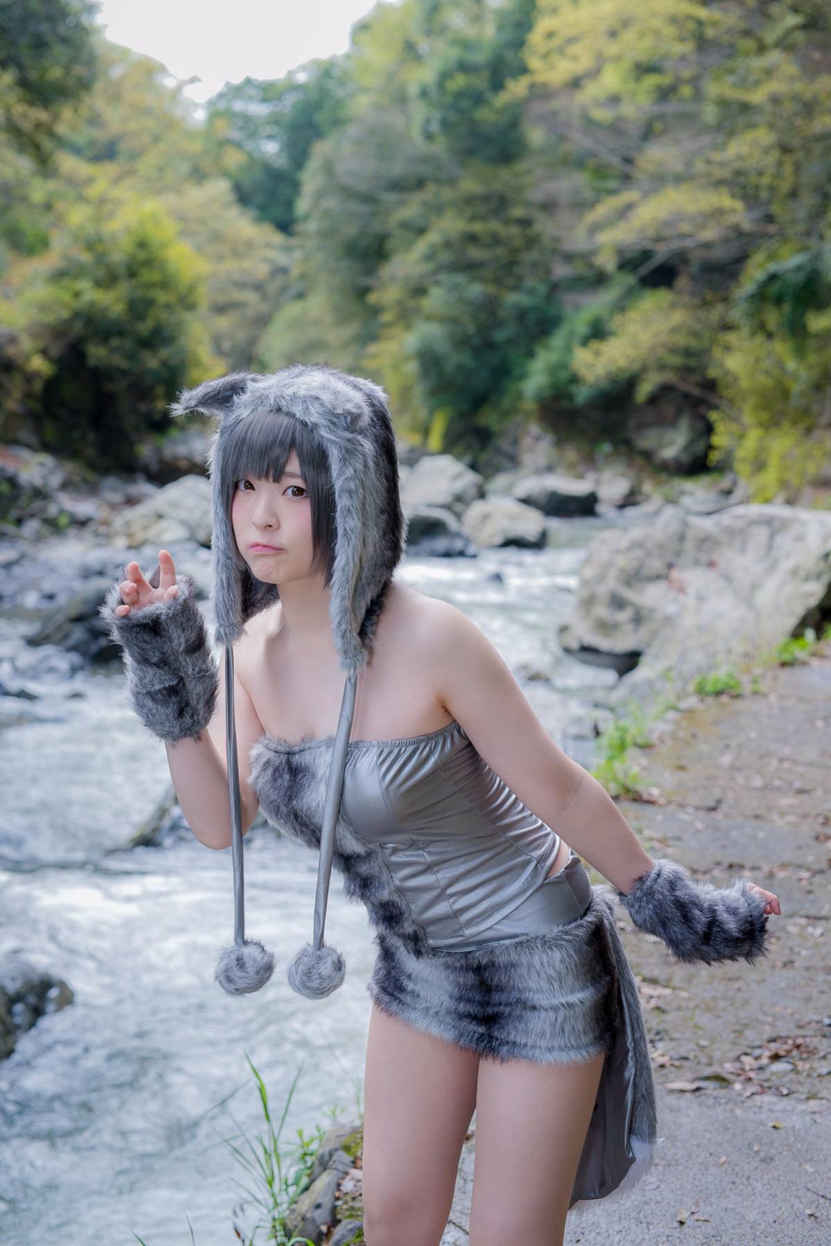 [Paw Paw Ayato] Yatozuki và Wolf (Mui xe nhỏ màu đỏ)