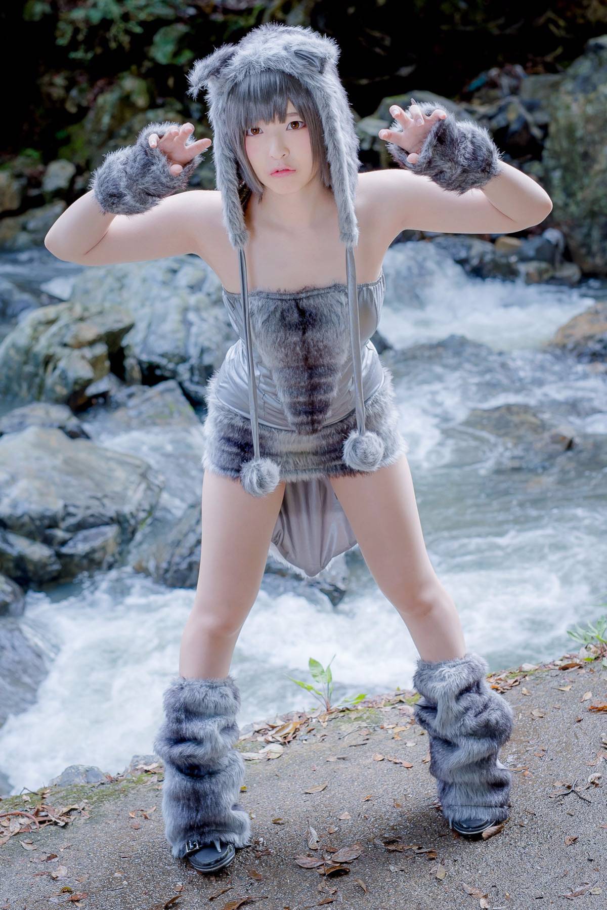 [Paw Paw Ayato] Yatozuki và Wolf (Mui xe nhỏ màu đỏ)