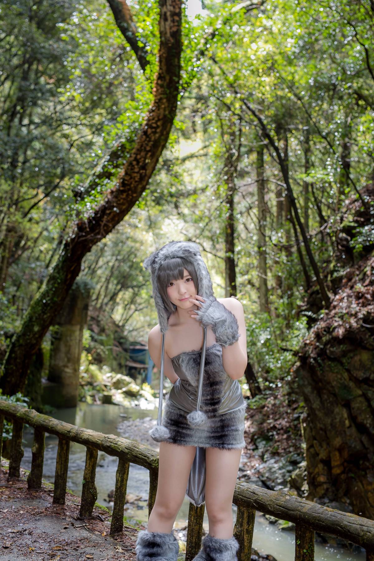 [Paw Paw Ayato] Yatozuki và Wolf (Mui xe nhỏ màu đỏ)