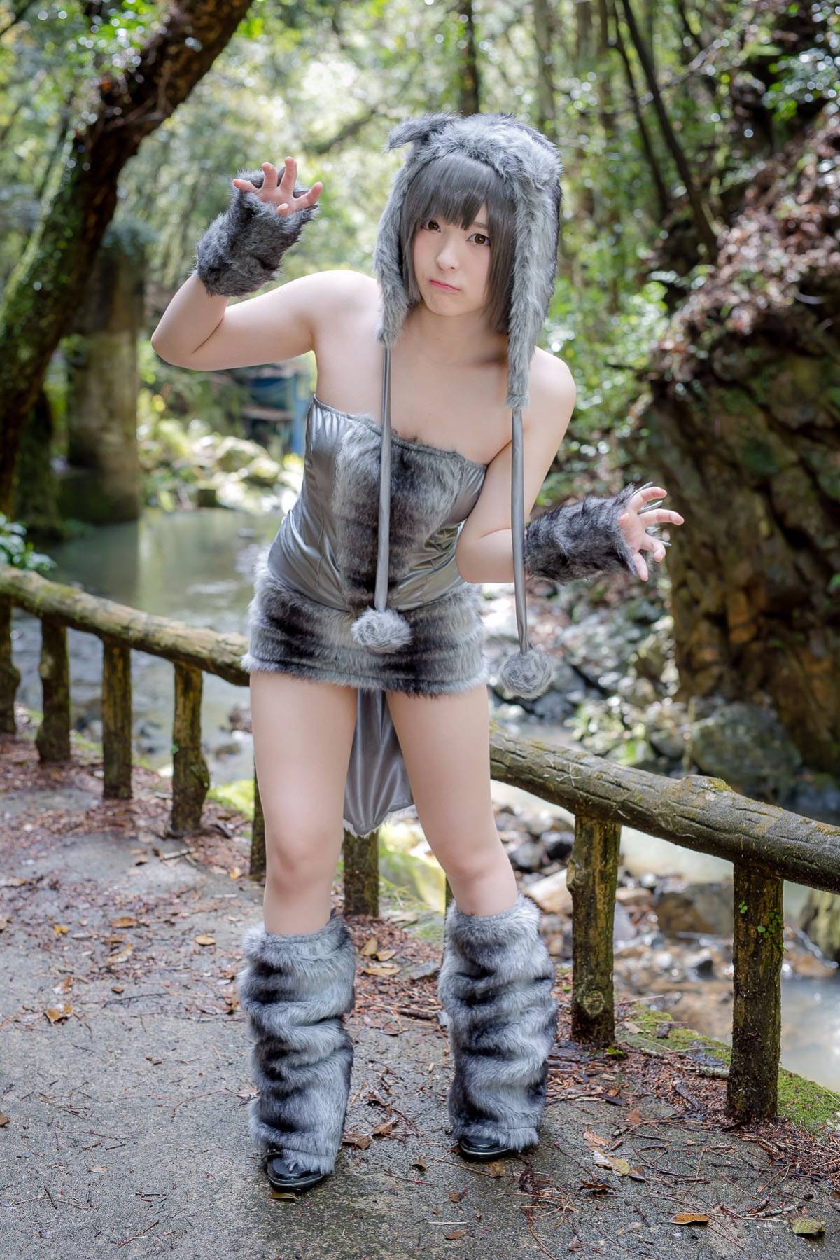 [Paw Paw Ayato] Yatozuki và Wolf (Mui xe nhỏ màu đỏ)