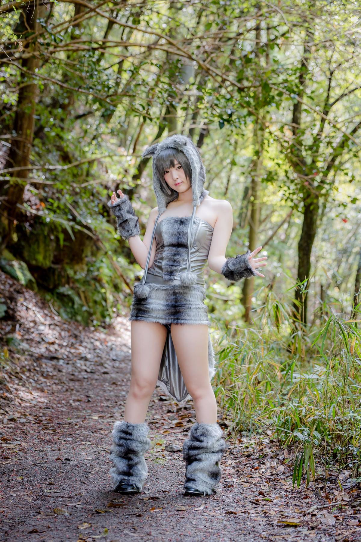 [Paw Paw Ayato] Yatozuki và Wolf (Mui xe nhỏ màu đỏ)