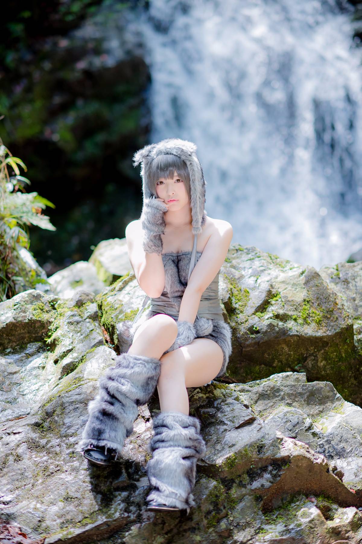 [Paw Paw Ayato] Yatozuki và Wolf (Mui xe nhỏ màu đỏ)