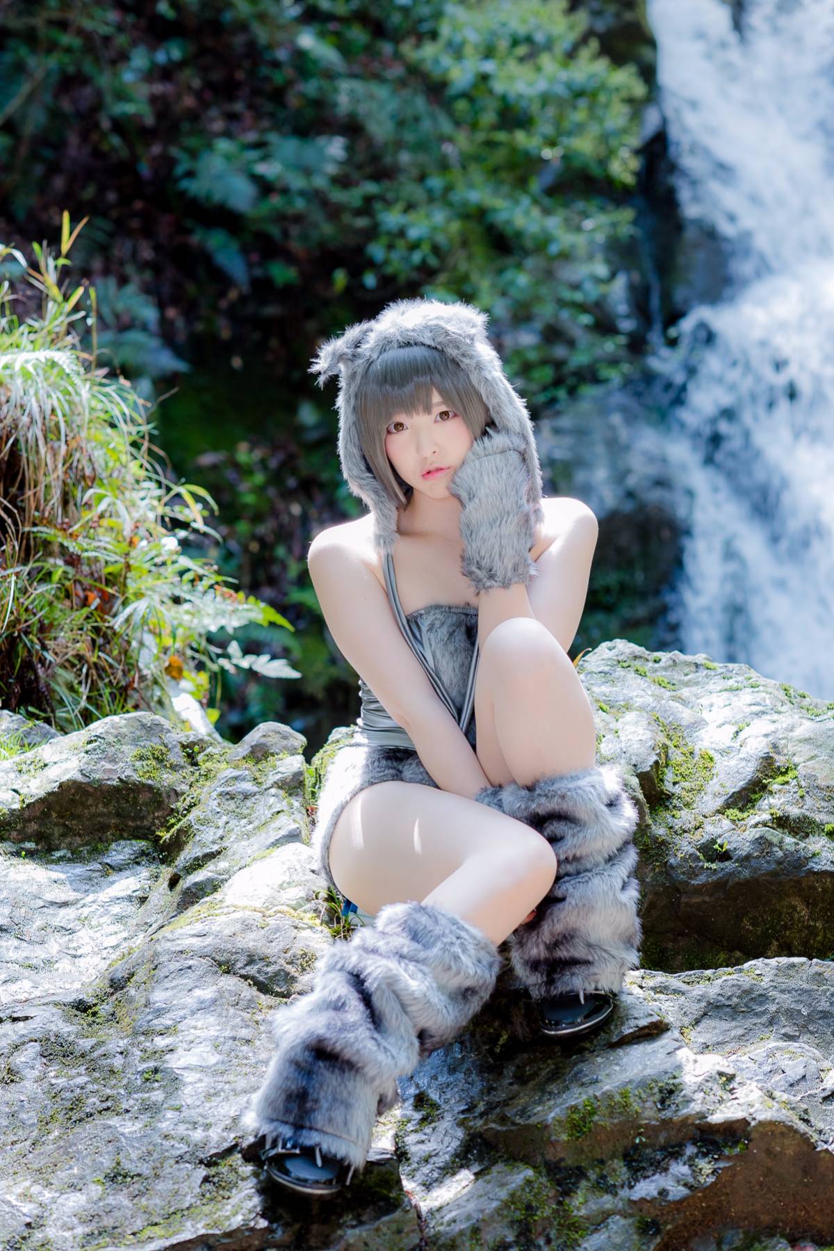 [Paw Paw Ayato] Yatozuki và Wolf (Mui xe nhỏ màu đỏ)