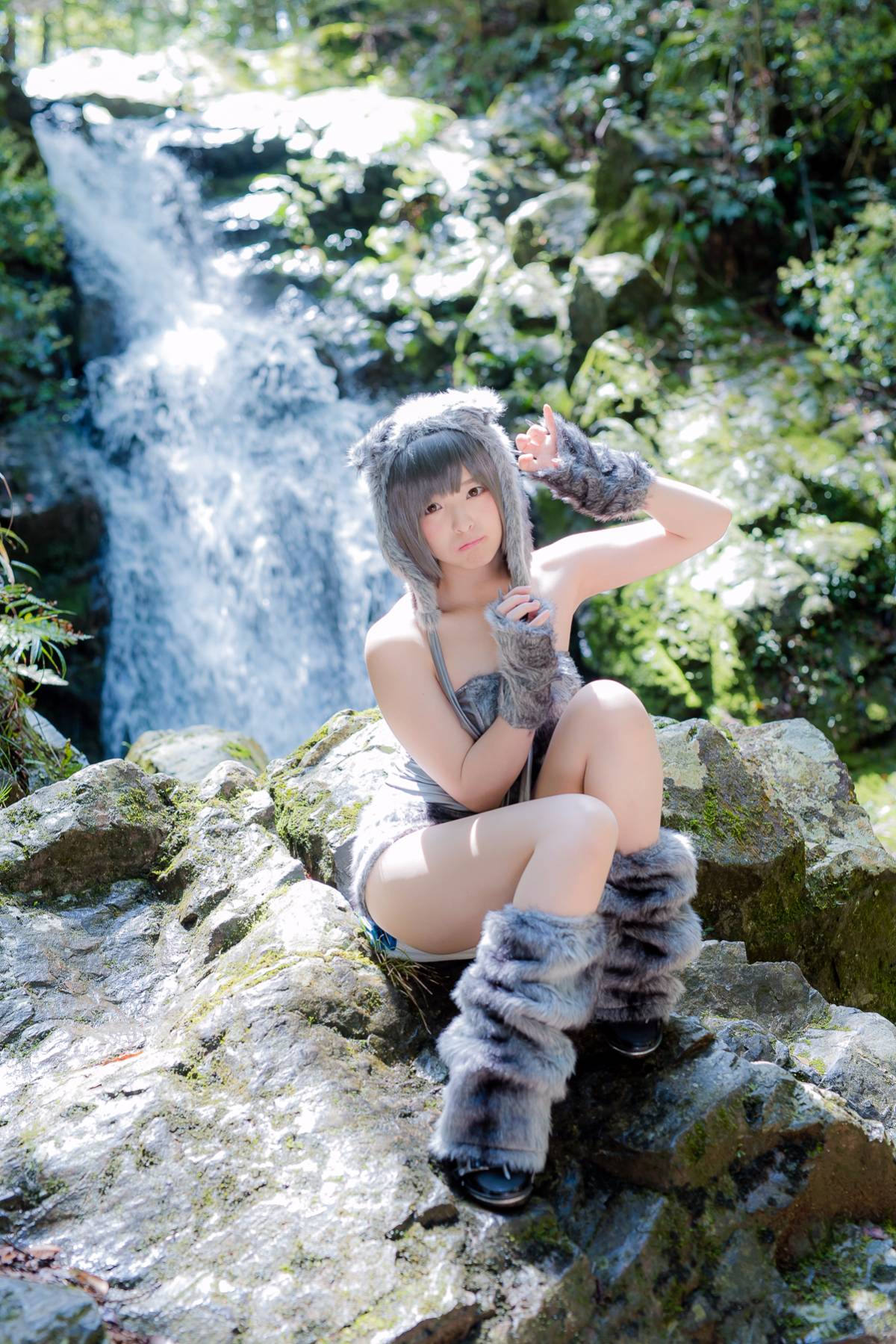 [Paw Paw Ayato] Yatozuki và Wolf (Mui xe nhỏ màu đỏ)