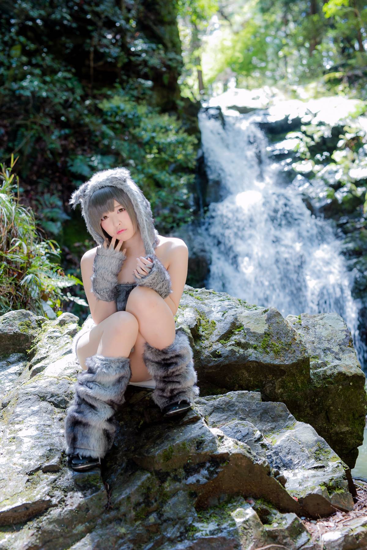 [Paw Paw Ayato] Yatozuki và Wolf (Mui xe nhỏ màu đỏ)