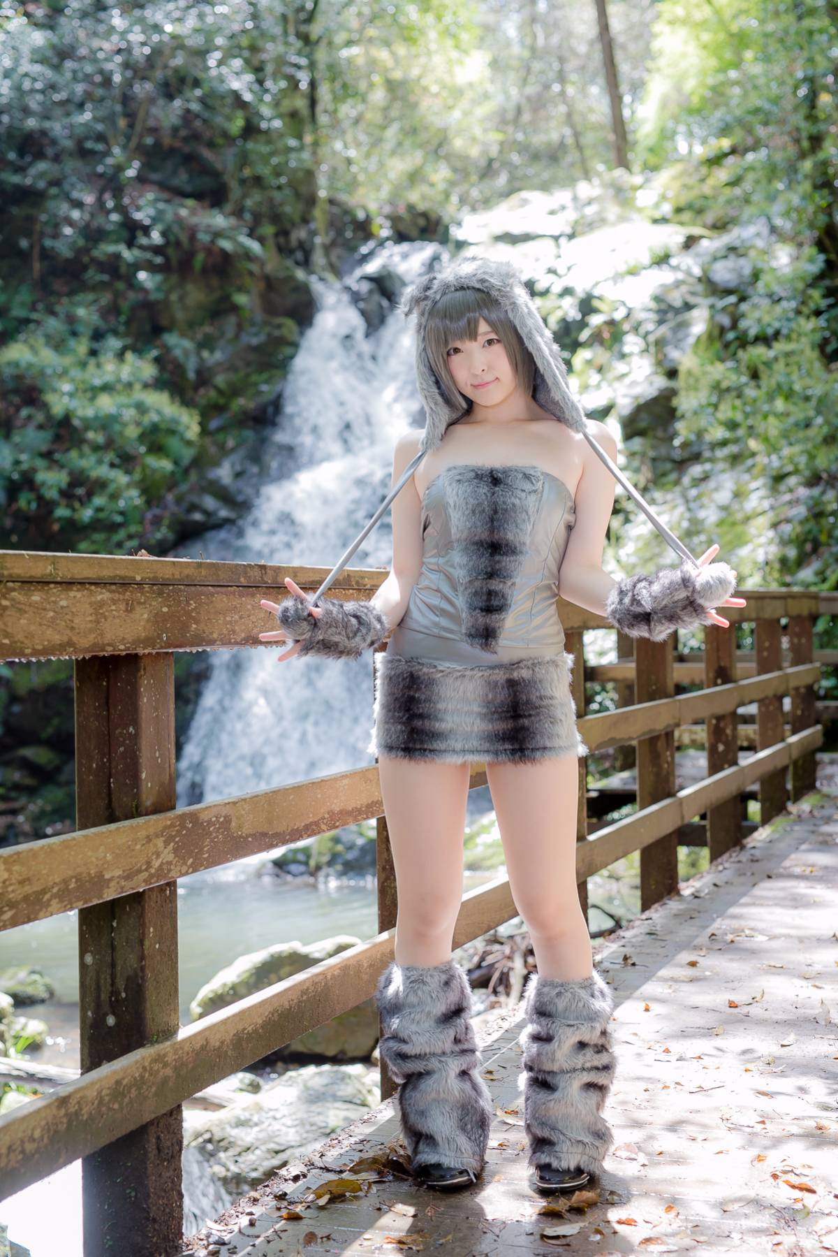 [Paw Paw Ayato] Yatozuki và Wolf (Mui xe nhỏ màu đỏ)