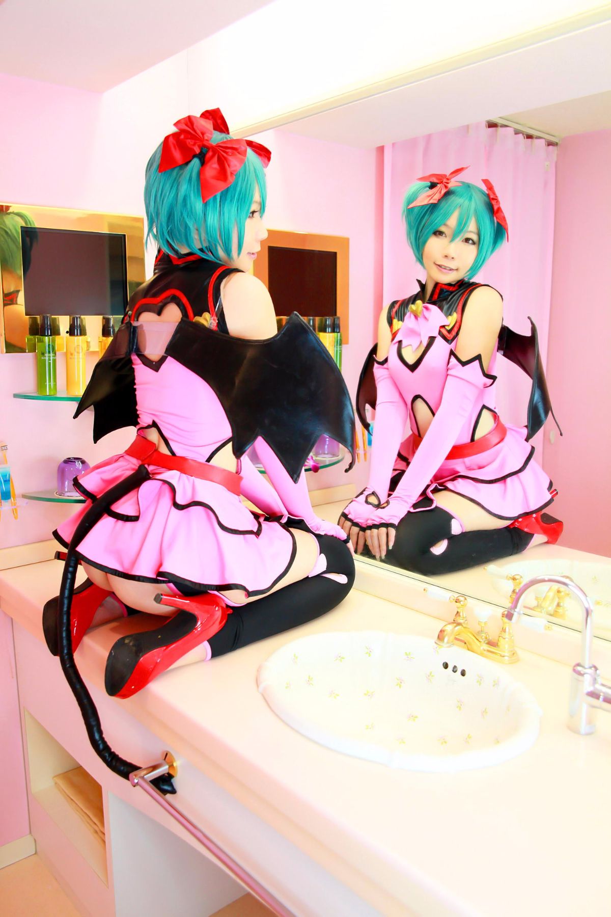 Vocaloid - Hatsune Miku Devil Cosplay của Higurashi Rin