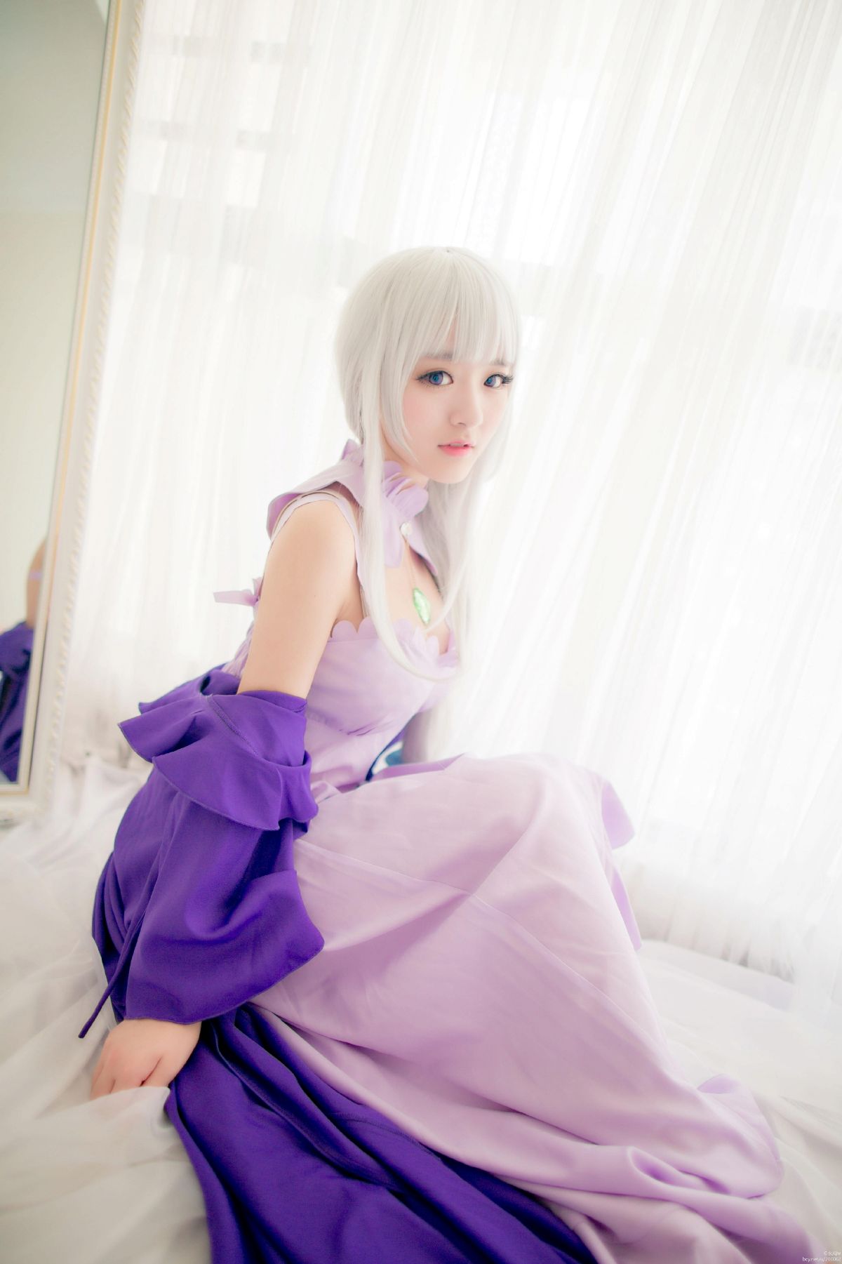 "Cuộc sống ở một thế giới khác từ đầu" Emilia Home Dress C o s p l a y