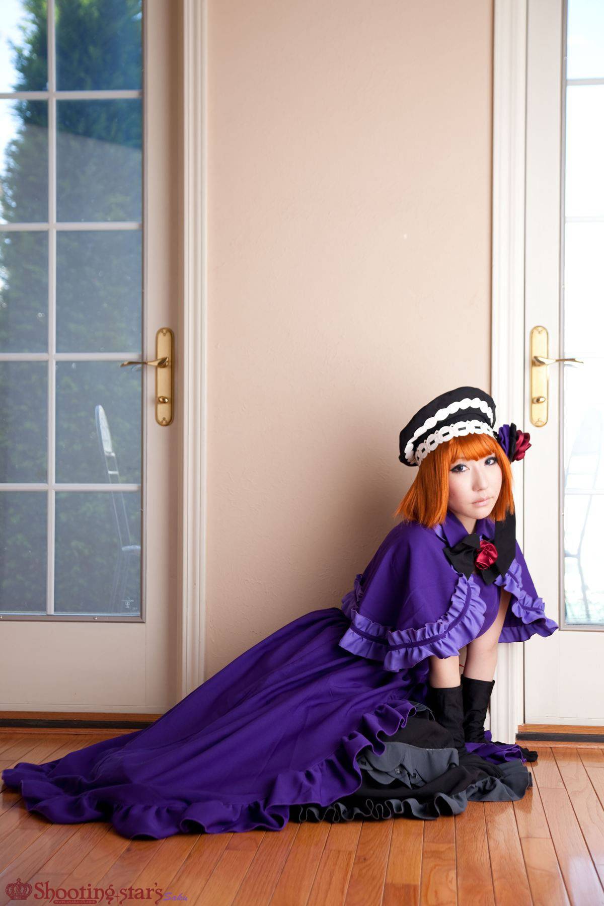 "Khi tinh thể mèo" Eve Beadoliche sống C o s p l a y