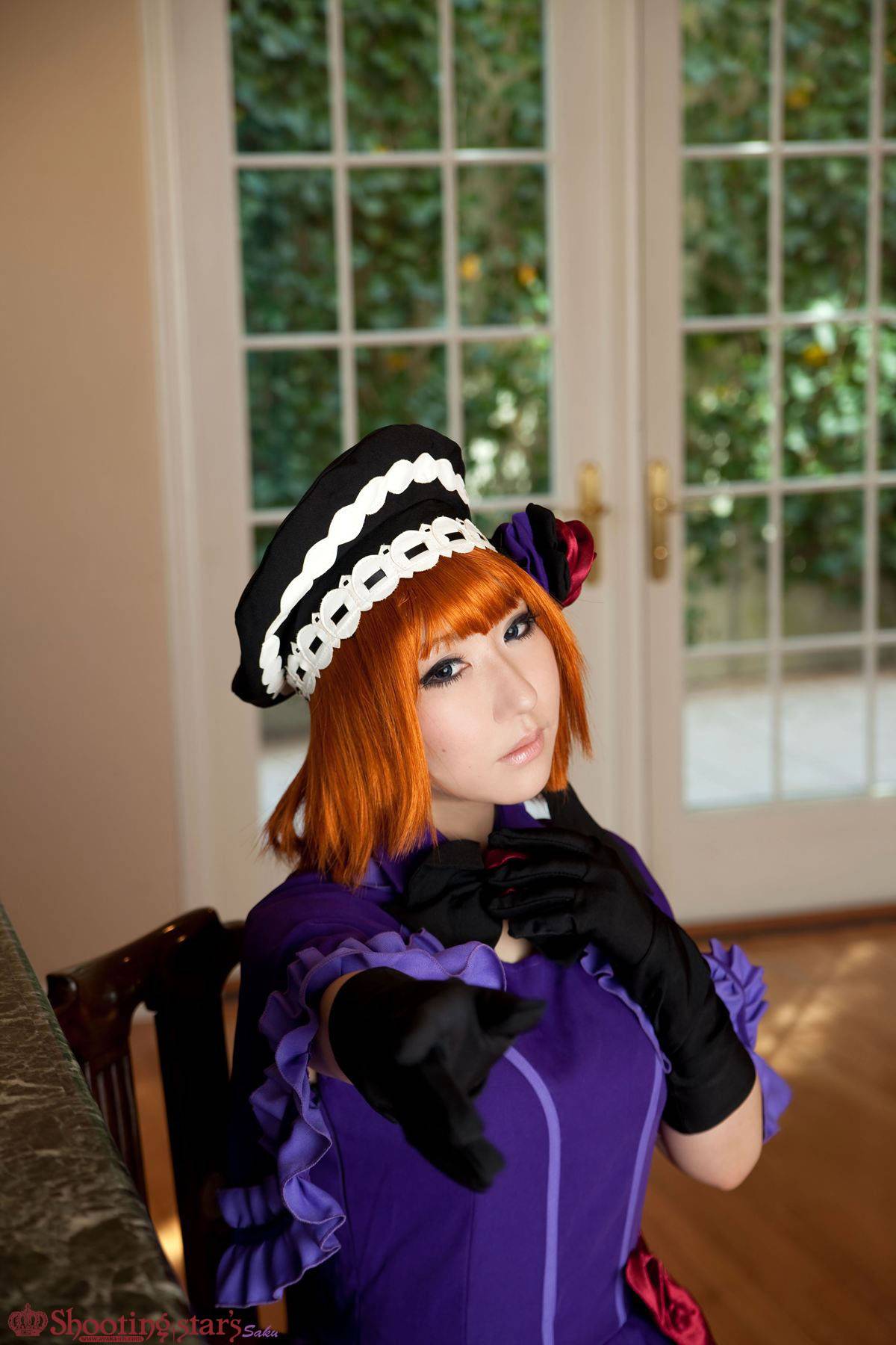 "Khi tinh thể mèo" Eve Beadoliche sống C o s p l a y