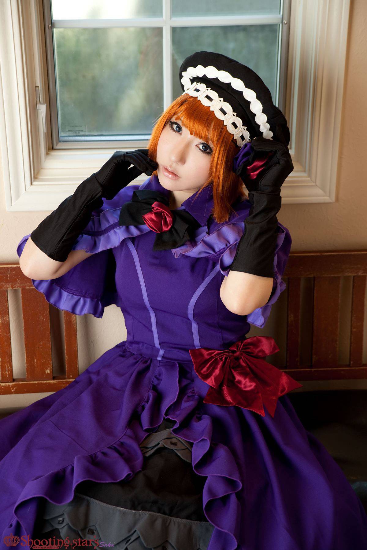 "Khi tinh thể mèo" Eve Beadoliche sống C o s p l a y