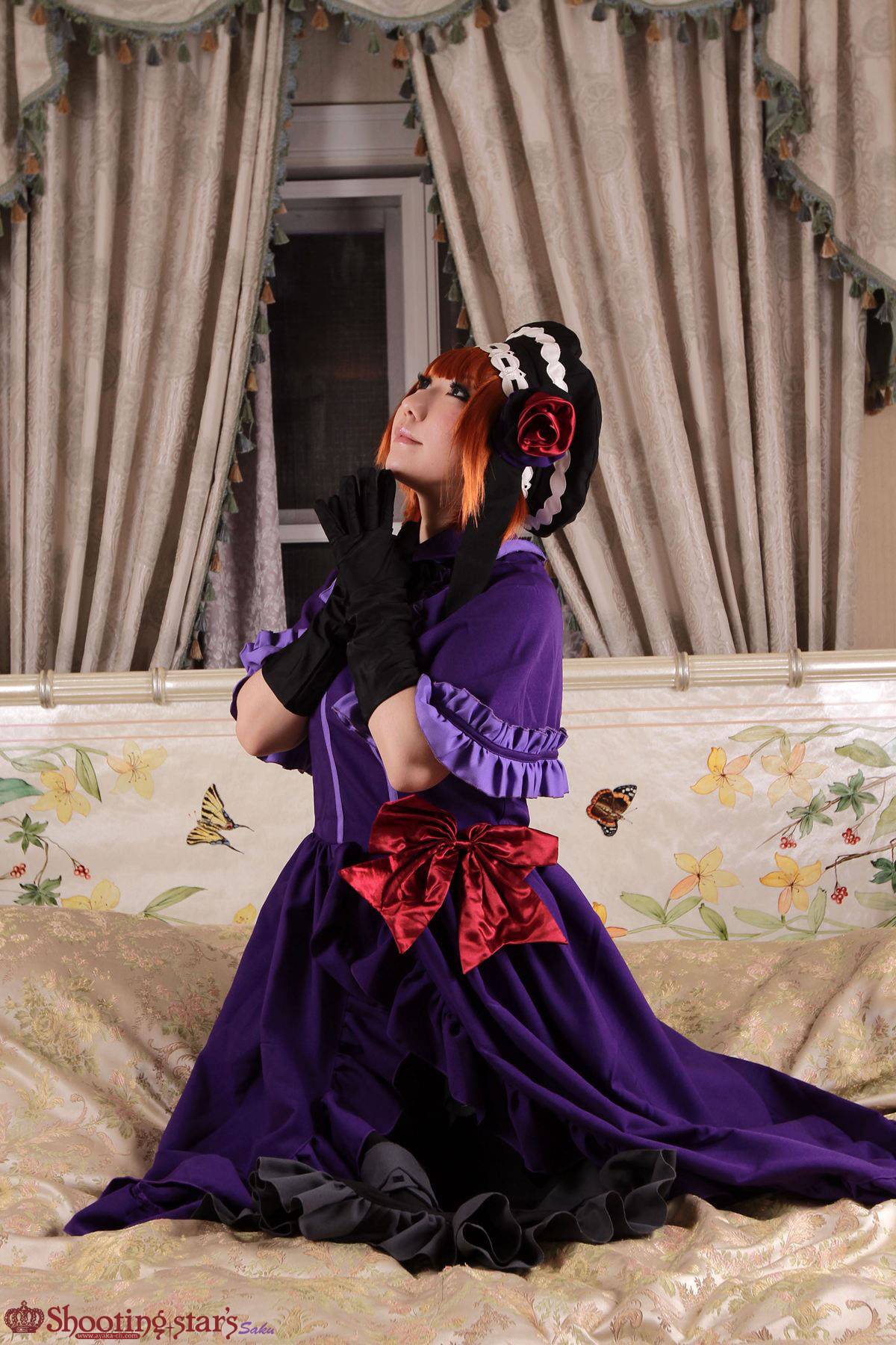 "Khi tinh thể mèo" Eve Beadoliche sống C o s p l a y