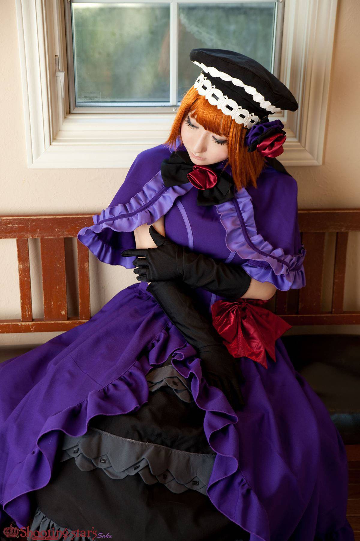 "Khi tinh thể mèo" Eve Beadoliche sống C o s p l a y