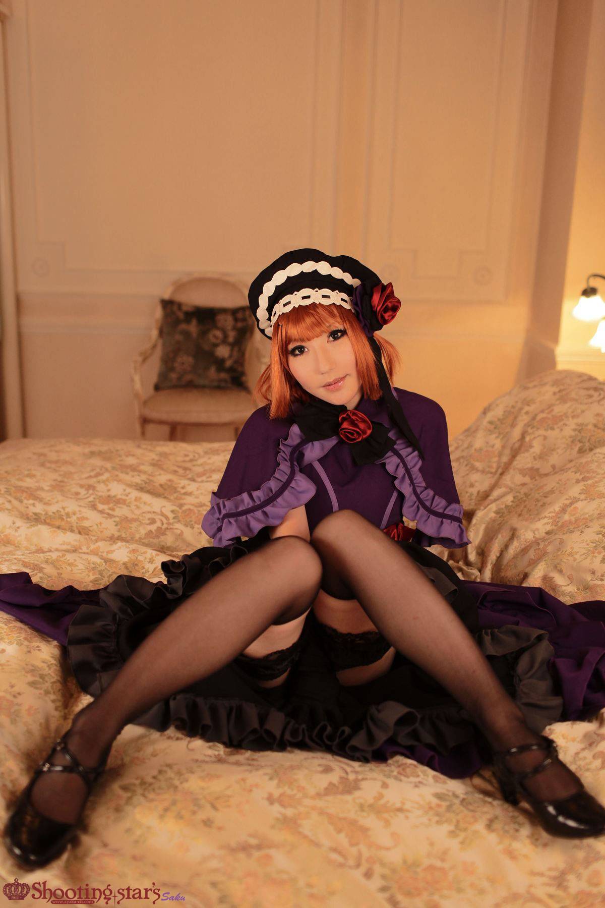 "Khi tinh thể mèo" Eve Beadoliche sống C o s p l a y