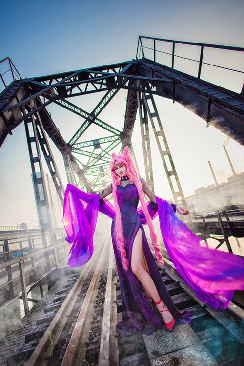 "Thủy thủ mặt trăng" chú thỏ nhỏ nhập thể như một chị gái hoàng gia c o s p l a y