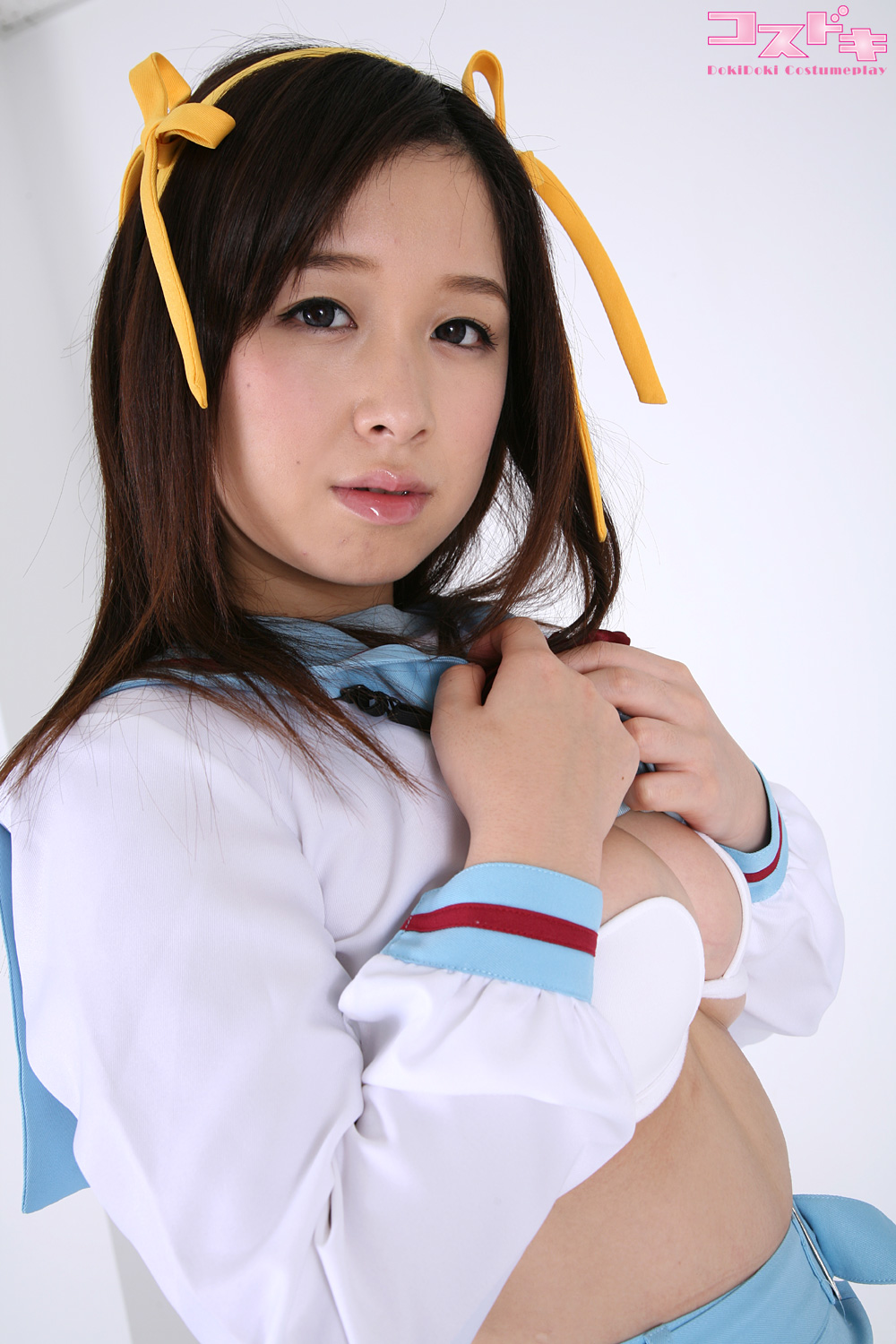 [Cosdoki] Sự u sầu của cosplay Haruhi Suzumiya của Riana Abe