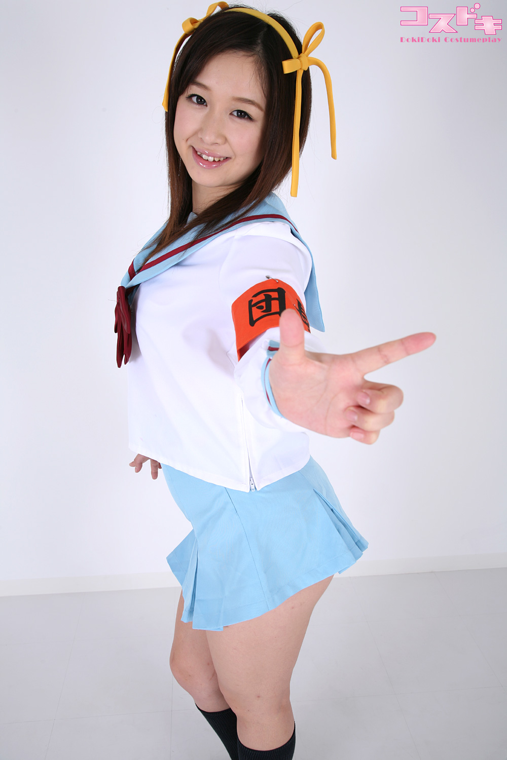 [Cosdoki] Sự u sầu của cosplay Haruhi Suzumiya của Riana Abe