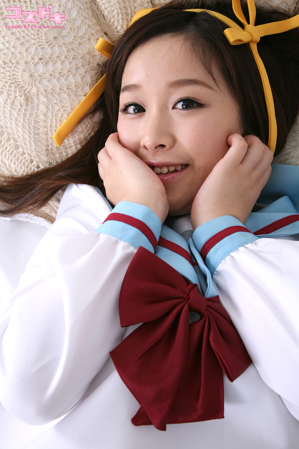 [Cosdoki] Sự u sầu của cosplay Haruhi Suzumiya của Riana Abe