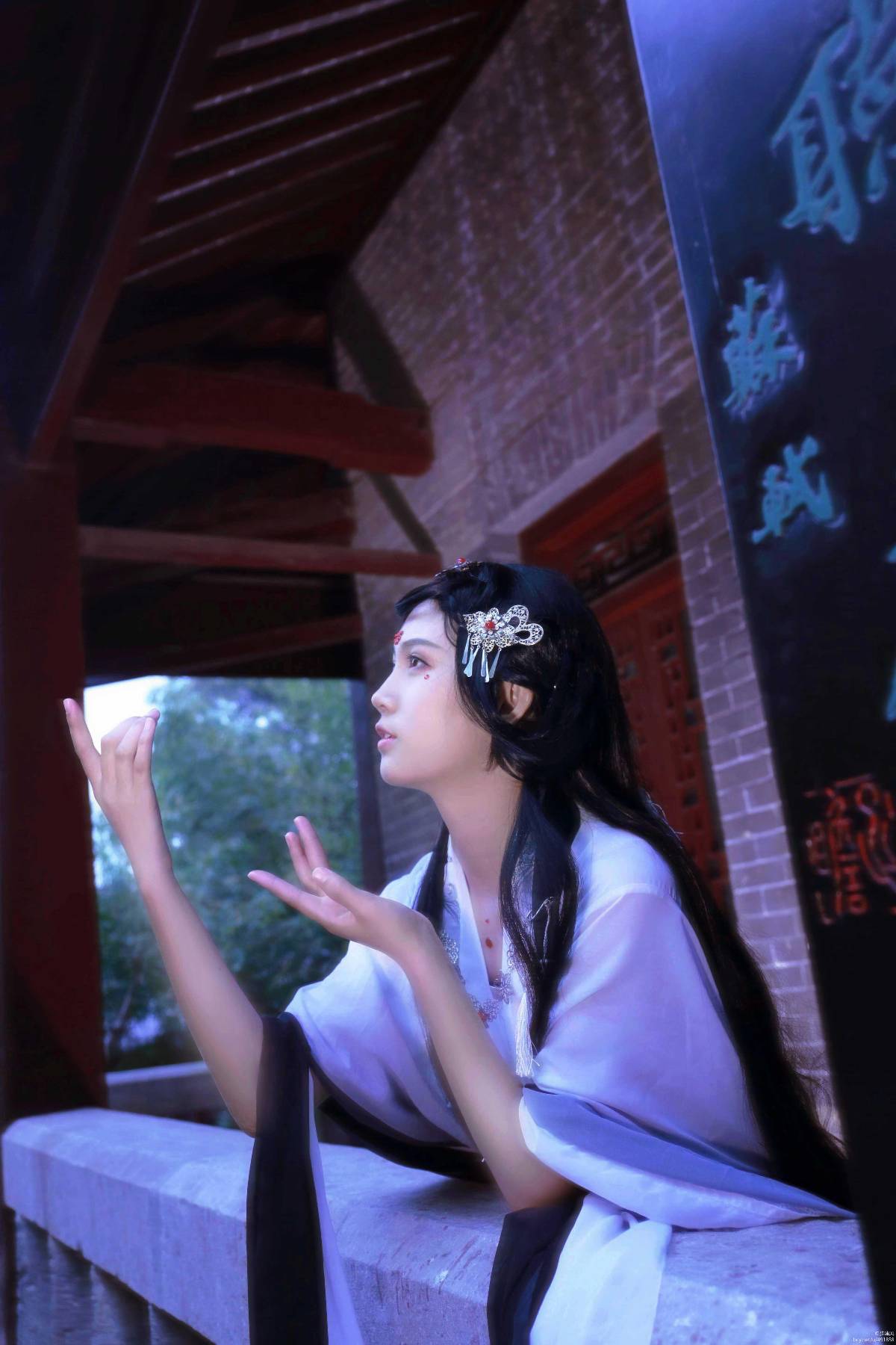 "Cốt truyện Crane" Tôi sẽ chỉ gặp bạn và C O S P L A Y