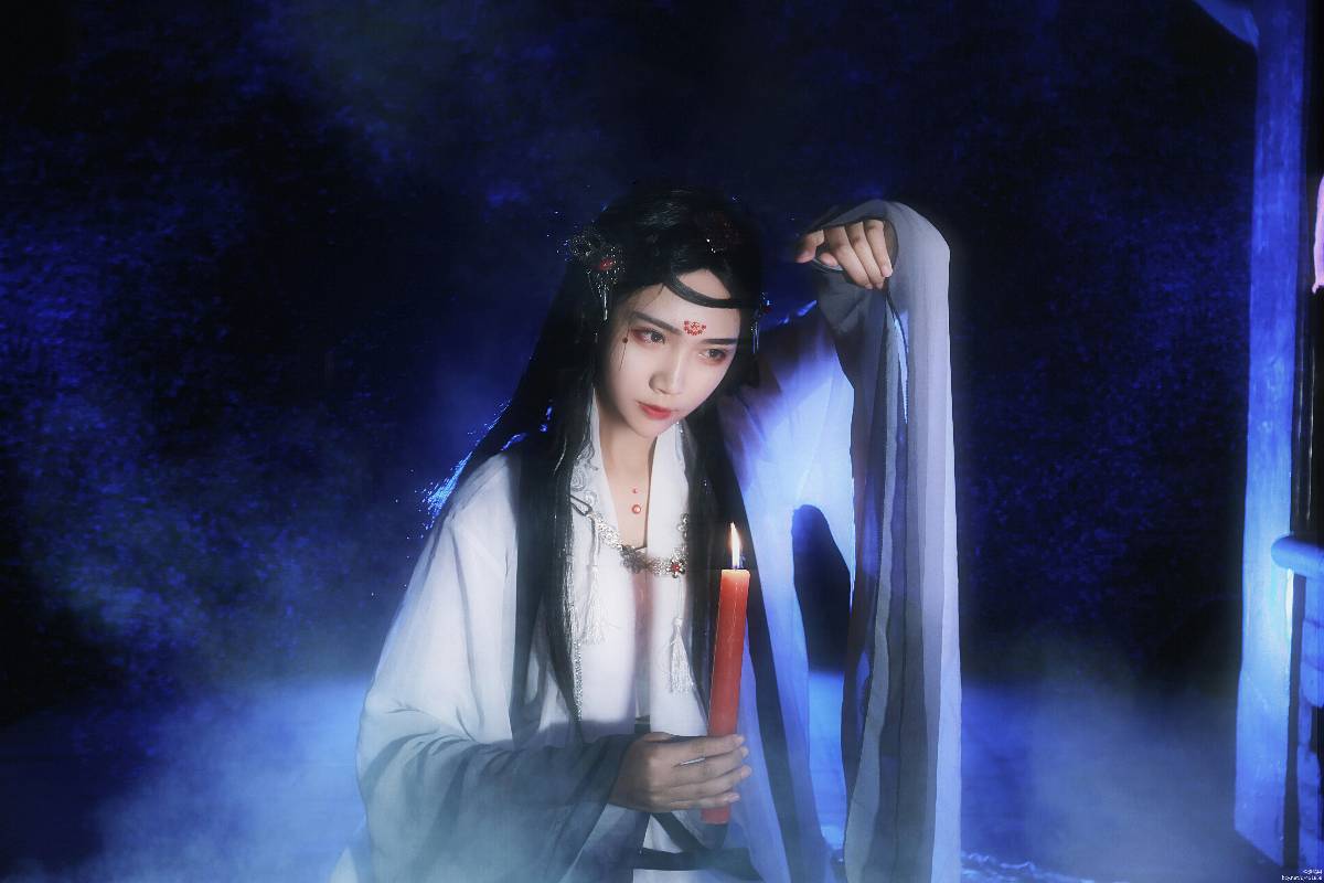 "Cốt truyện Crane" Tôi sẽ chỉ gặp bạn và C O S P L A Y