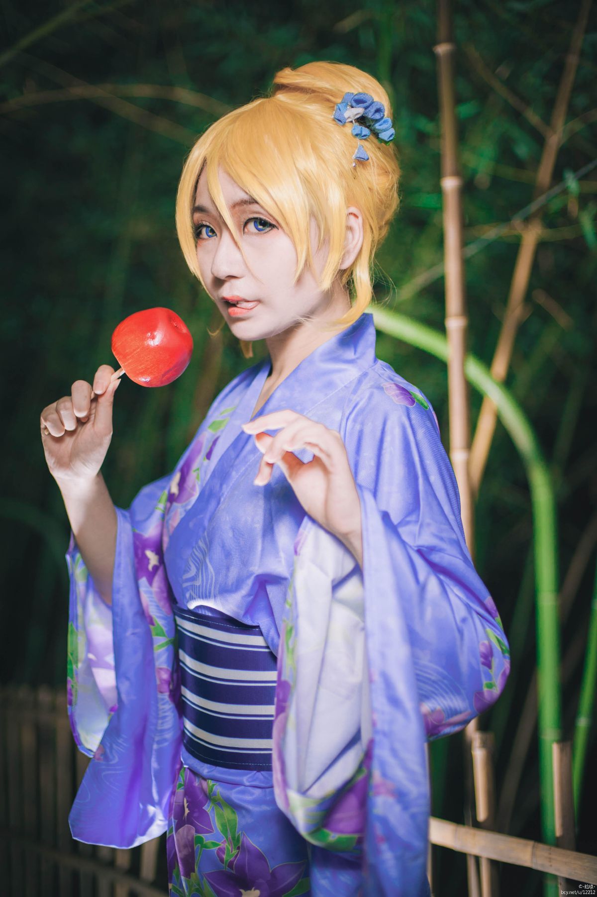 Lễ hội "Lovelive" của Arase Erika không được đánh thức C o s p l a y