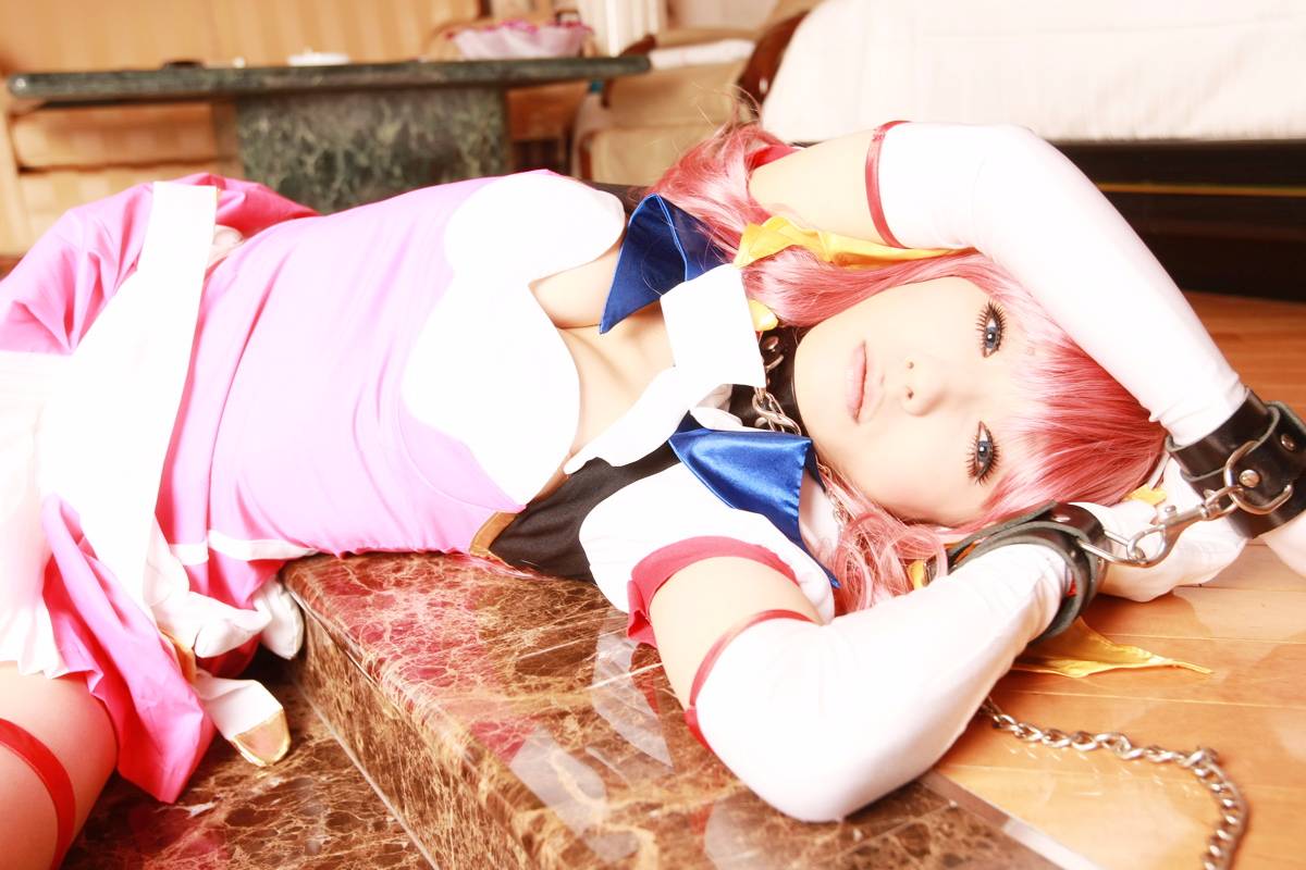 [Honey Bunny] Đánh bại thiên thần