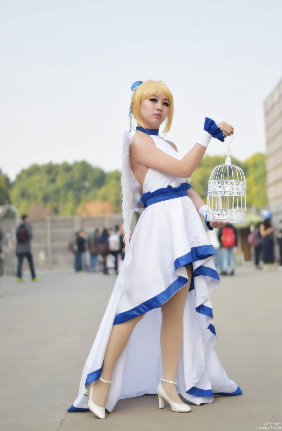 "Fate Grand Order" Saber Minh họa trang phục thiên thần c o s p l a y