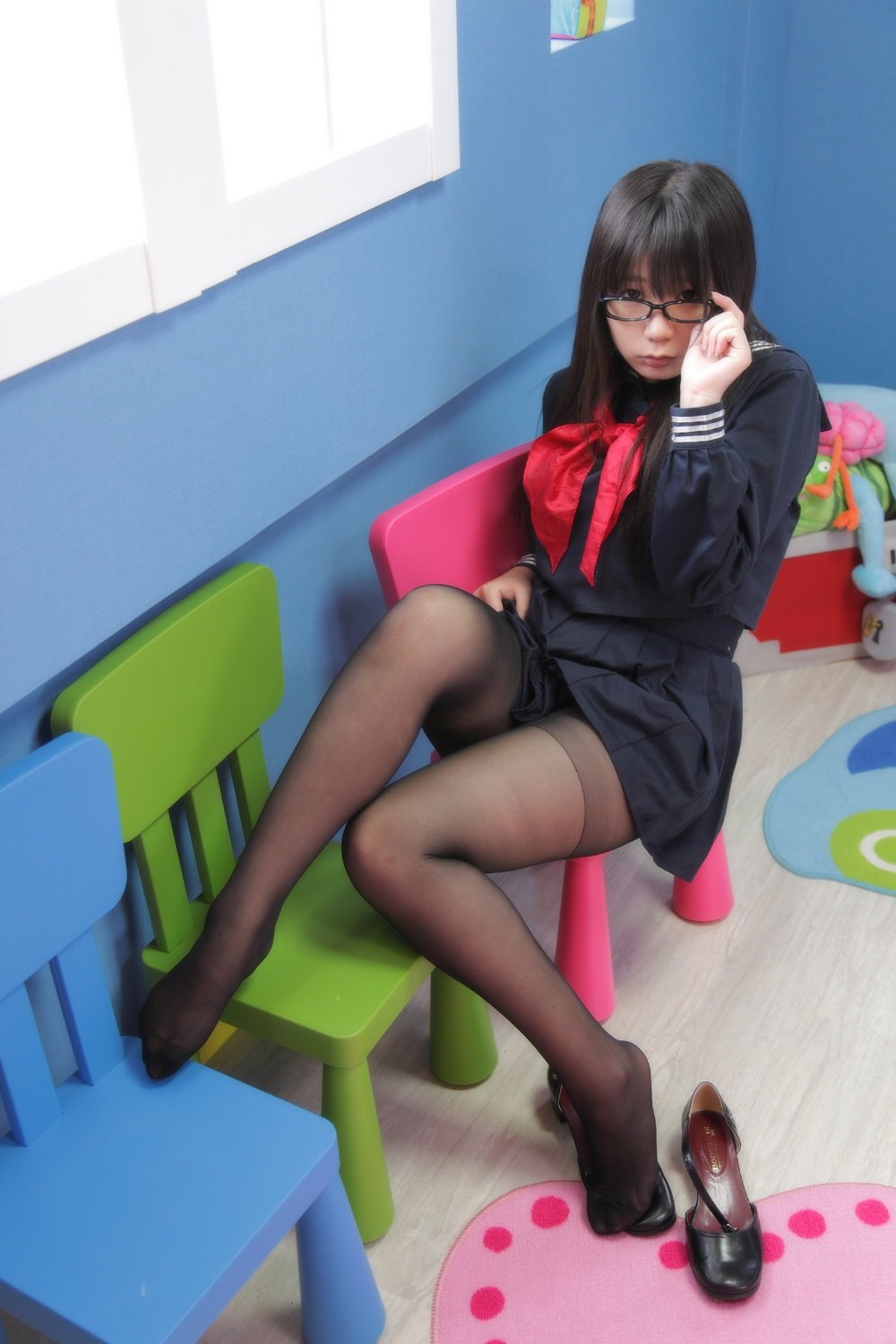 [Sô cô la thô] Các cô gái mặc đồng phục