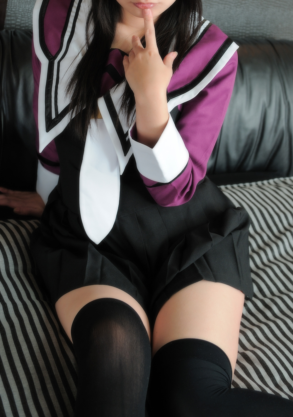 [Sô cô la thô] Các cô gái mặc đồng phục