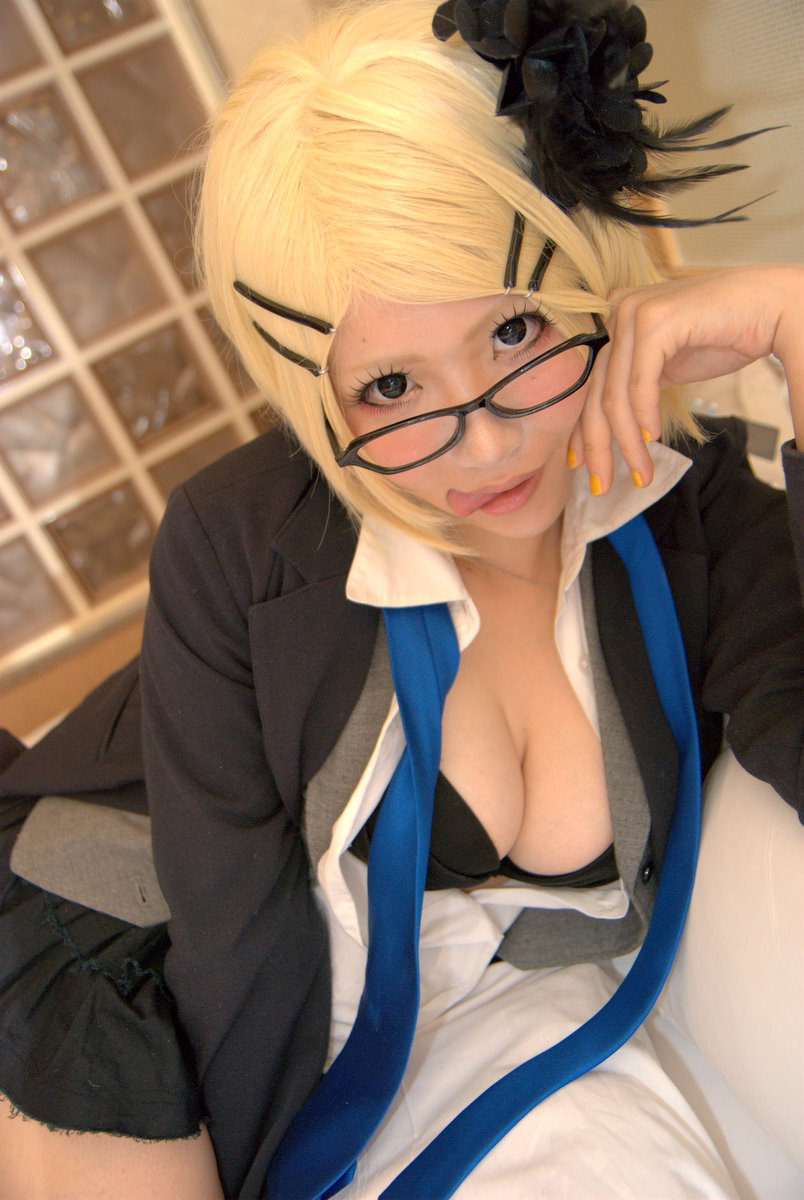 [từ một bông hồng] Dazai Garo 3